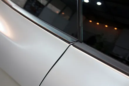 포드 머스탱 자동차 전체 랩핑 :) 3M2080 사틴 화이트 알루미늄 / 용인시 기흥구 농서동