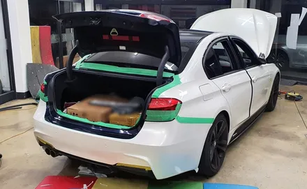 BMW3시리즈 자동차랩핑 시공 에이버리 화이트 펄! / 용인시 기흥구 농서동