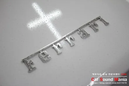 오픈카에 2채널 블랙박스 장착 어렵지 않습니다 슈퍼카 블랙박스 전문 장착점 신월동 카사운드매니아 / 서울 양천구 강서구