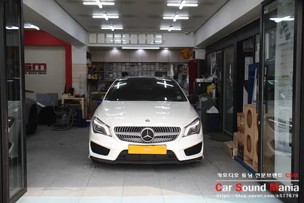 M2c 매립 전문 신월동카오디오 안드로이드 M2c 200A 벤츠CLA250 매립 시공과 함께 12.3인치 모니터로 교체 시공을 완료하다 / 서울 양천구 강서구