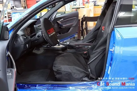 국내 20대 한정판 BMW M2cs 답답한 순정 오디오 옵션의 하만카톤 개선을 위한 솔루션 BMW스피커 튜닝 전문점 신월동 카사운드매니아 / 서울 양천구 강서구