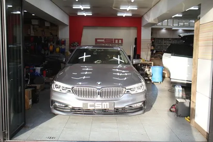 정숙함을 위한 방음 차량방음 전문 카사운드매니아 BMW520D 천장 방음 시공 / 서울 양천구 강서구