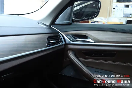 G30 5시리즈 BMW회오리 튜닝으로 색다른 실내 변신 성공기 / BMW / 5시리즈 (G30) / 서울 양천구 강서구