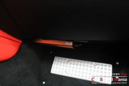 오픈카에 2채널 블랙박스 장착 어렵지 않습니다 슈퍼카 블랙박스 전문 장착점 신월동 카사운드매니아 / 서울 양천구 강서구