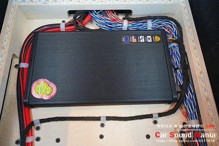 페라리296GTS 블랙박스 전문 장착점 카사운드매니아 / 서울 양천구 강서구