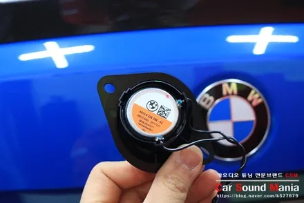 국내 20대 한정판 BMW M2cs 답답한 순정 오디오 옵션의 하만카톤 개선을 위한 솔루션 BMW스피커 튜닝 전문점 신월동 카사운드매니아 / 서울 양천구 강서구