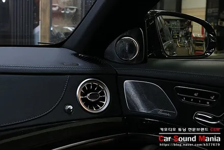 벤츠 전용 송풍구엠비언트 아름다운 실내 S63AMG 엠비언트 시공기 / 서울 양천구 강서구