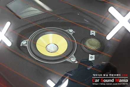 국내 20대 한정판 BMW M2cs 답답한 순정 오디오 옵션의 하만카톤 개선을 위한 솔루션 BMW스피커 튜닝 전문점 신월동 카사운드매니아 / 서울 양천구 강서구