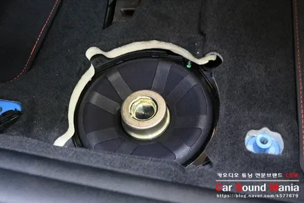 국내 20대 한정판 BMW M2cs 답답한 순정 오디오 옵션의 하만카톤 개선을 위한 솔루션 BMW스피커 튜닝 전문점 신월동 카사운드매니아 / 서울 양천구 강서구