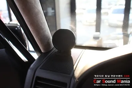 수입차카오디오 튜닝 전문점 신월동 카사운드매니아 포칼스피커 아이나비 블랙박스 포스제로 보조배터리 소니 카플레이어 장착 벤츠G바겐 카오디오 튜닝기 / 서울 양천구 강서구