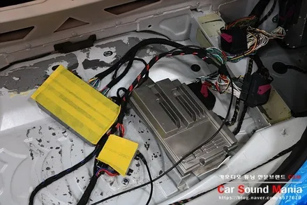 순정 뱅앤올룹슨 오디오 옵션의 먹먹함 개선을 위한 벤츠SLS63AMG로드스터 카오디오 튜닝기 / 서울 양천구 강서구