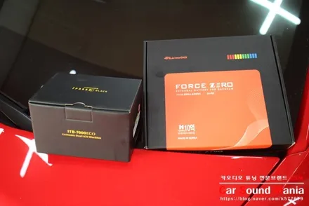 슈퍼카 블랙박스 전문 장착점 신월동 카사운드매니아 잘못된 작업 해결과 더불어 왕눈이블랙박스와 포스제로 보조배터리 장착완료 람보르기니 우라칸 스파이더 / 서울 양천구 강서구