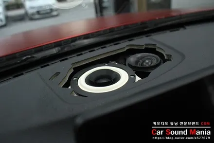 순정 오디오 옵션의 답답함 개선을 위한 최적화 된 BMW카오디오 튜닝기 BMW전용 avi스피커 장착과 매치업7 장착이면 끝!! / 서울 양천구 강서구
