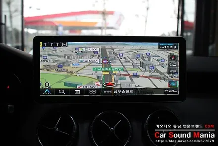 M2c 매립 전문 신월동카오디오 안드로이드 M2c 200A 벤츠CLA250 매립 시공과 함께 12.3인치 모니터로 교체 시공을 완료하다 / 서울 양천구 강서구