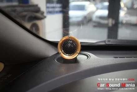 카오디오 튜닝의 가장 기본이라 할수 있는 도어 방음 CSM카오디오에서 완벽하게 시공후 새롭게 부활한 크로스화이어 스피커를 장착하다 / 서울 양천구 강서구