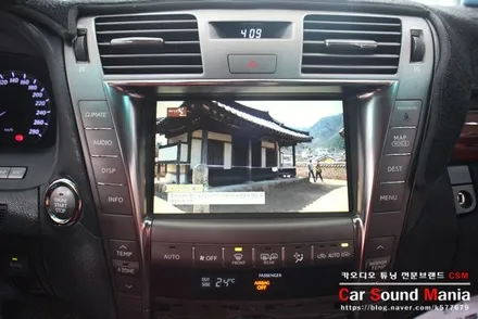 수입차매립 전문점 신월동 카사운드매니아 미러링 기능이 탑재된 셋톱박스를 사용 LS460 매립 시공을 완료하다 / 서울 양천구 강서구
