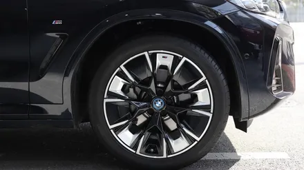 BMW iX3 M스포츠 휠 긁힘. 다이아몬드컷팅 [휠복원] / 인천 부평구 부평동