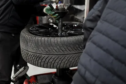 BMW 6GT 휠도색 유광블랙! 6시리즈 그란투리스모 [20인치 817M 휠도색] / 인천 부평구 부평동