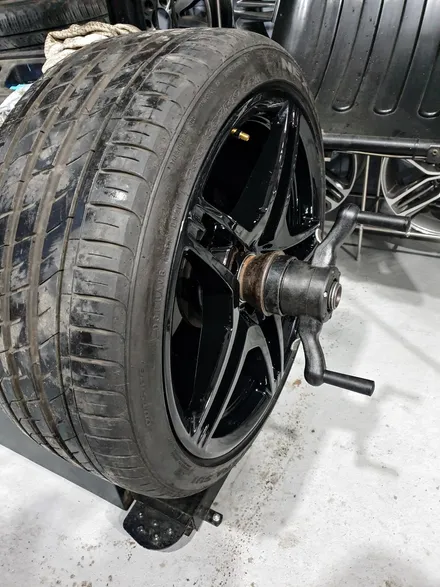 인천 벤츠 E63amg 휠도색 유광블랙 분체도장 / 인천 부평구 부평동