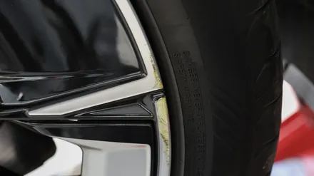 BMW iX3 M스포츠 휠 긁힘. 다이아몬드컷팅 [휠복원] / 인천 부평구 부평동
