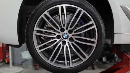 BMW G30 530i 휠도색, 664m 블랙휠 / 인천 부평구 부평동