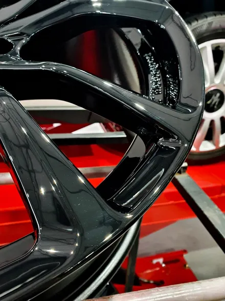 아우디 s4 압트 정품 19인치 휠복원&휠도색 [분체도장] / 인천 부평구 부평동