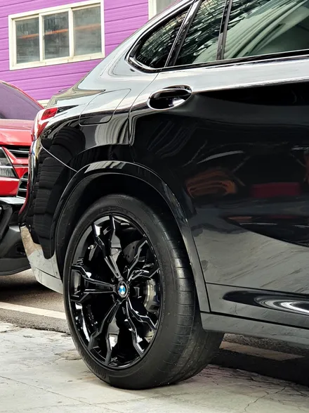 BMW X4M 21인치 블랙 하이그로시 휠도색 / 인천 부평구 부평동