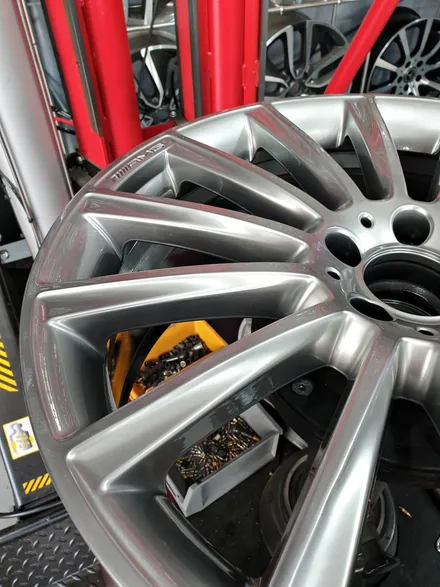 인천 벤츠 E클래스 AMG 휠복원 하이퍼블랙 분체도장 / 인천 부평구 부평동