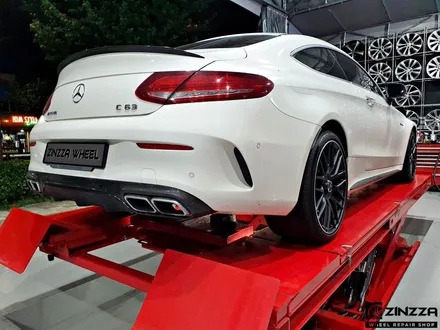 벤츠 C63 AMG 맷블랙 투톤 커스텀 휠도색 / 인천 부평구 부평동