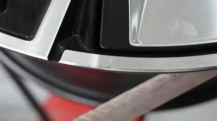 BMW iX3 M스포츠 휠 긁힘. 다이아몬드컷팅 [휠복원] / 인천 부평구 부평동