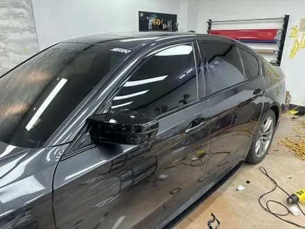 인천 송도 bmw 5시리즈 윈도우몰딩 / 도어캐치 크롬죽이기 / 인천 남동구 논현동