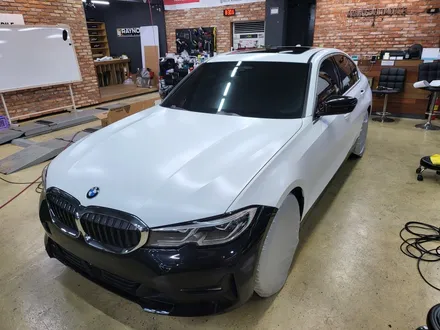 부산 주례 전체랩핑 - 사상 주례 BMW320d 에이버리 사틴 화이트 전체랩핑 / 부산 사상구