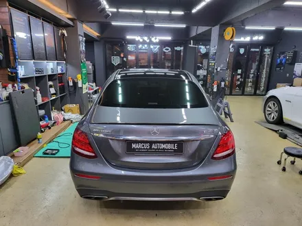 부산 전체랩핑 사상 주례 - 벤츠 E43 amg 에이버리 유광화이트 전체랩핑 / 부산 사상구