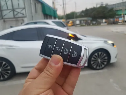 EQ900스마트키 개조이식 이야기 - 그랜져HG스마트키 EQ900스마트키로 기판이식 개조 작업입니다^^ / 인천 계양