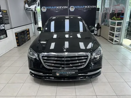 경주랩핑 벤츠 S560 W222 브러쉬블랙으로 실내랩핑 우드죽이기 / 포항, 경주