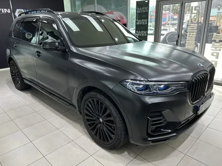 포항랩핑 BMW X7 G07 제거후 유광메탈릭골드 전체랩핑 재시공 / 포항, 경주