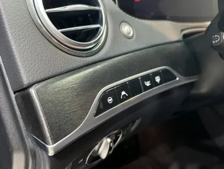경주랩핑 벤츠 S560 W222 브러쉬블랙으로 실내랩핑 우드죽이기 / 포항, 경주