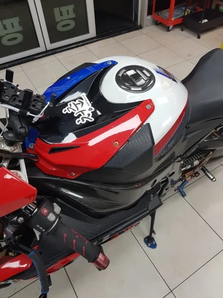 포항 칠곡 바이크랩핑 BMW S1000RR 탱크 랩핑 / 포항, 경주