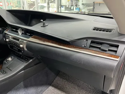 경주실내랩핑 렉서스 ES 300h 카본으로 실내 우드가리기 / 포항, 경주