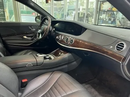 경주랩핑 벤츠 S560 W222 브러쉬블랙으로 실내랩핑 우드죽이기 / 포항, 경주