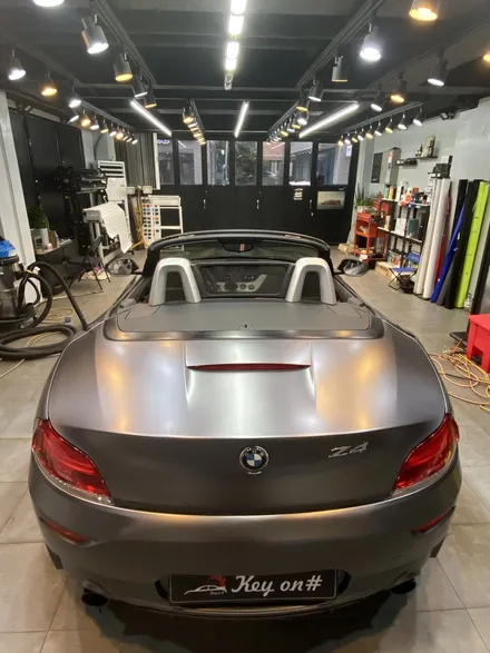 제리모터 : BMW Z4 3m사틴다크그레이,사틴블랙 투톤 올랩핑시공 / 울산광역시 북구