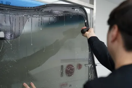 돌빵 유리 파손으로 유리교체 및 썬팅 재시공, 재방문의사 있는 루마버텍스 용산청파로점 (버텍스900) / 서울 용산구 한강로3가