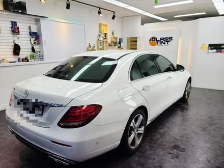 벤츠e클래스 220d 인천썬팅 자동차썬팅 글라스틴트선셋 컬러썬팅