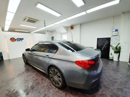 BMW G30 530d 글라스틴트 펜더 신차패키지 인천썬팅 자동차썬팅 논현동썬팅 썬팅