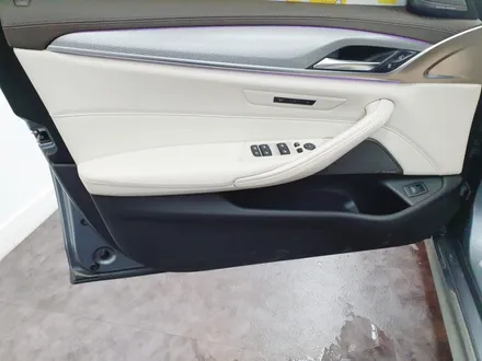 BMW G30 530d 글라스틴트 펜더 신차패키지 인천썬팅 자동차썬팅 논현동썬팅 썬팅