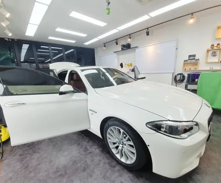 BMW 520D F10 글라스틴트 선셋 520d썬팅 신차패키지 520D bmw