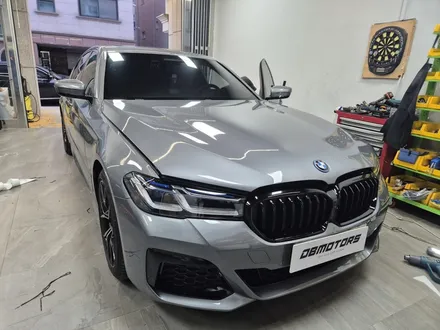 bmw  530e 크롬죽이기랩핑 [안산디비튠] / 안산시 상록구 이동