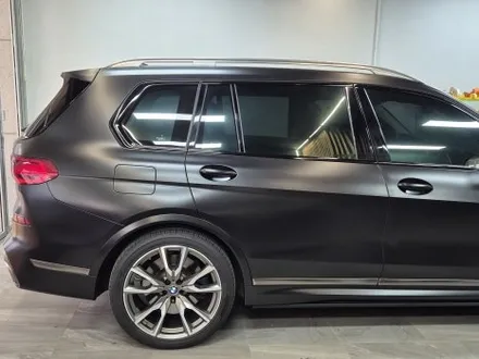 BMW X7 \