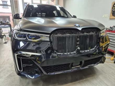 BMW X7 사틴블랙+블랙휠도장으로 신차타는 기분~ / 안산시 상록구 이동