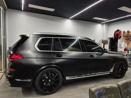 BMW X7 사틴블랙+블랙휠도장으로 신차타는 기분~ / 안산시 상록구 이동